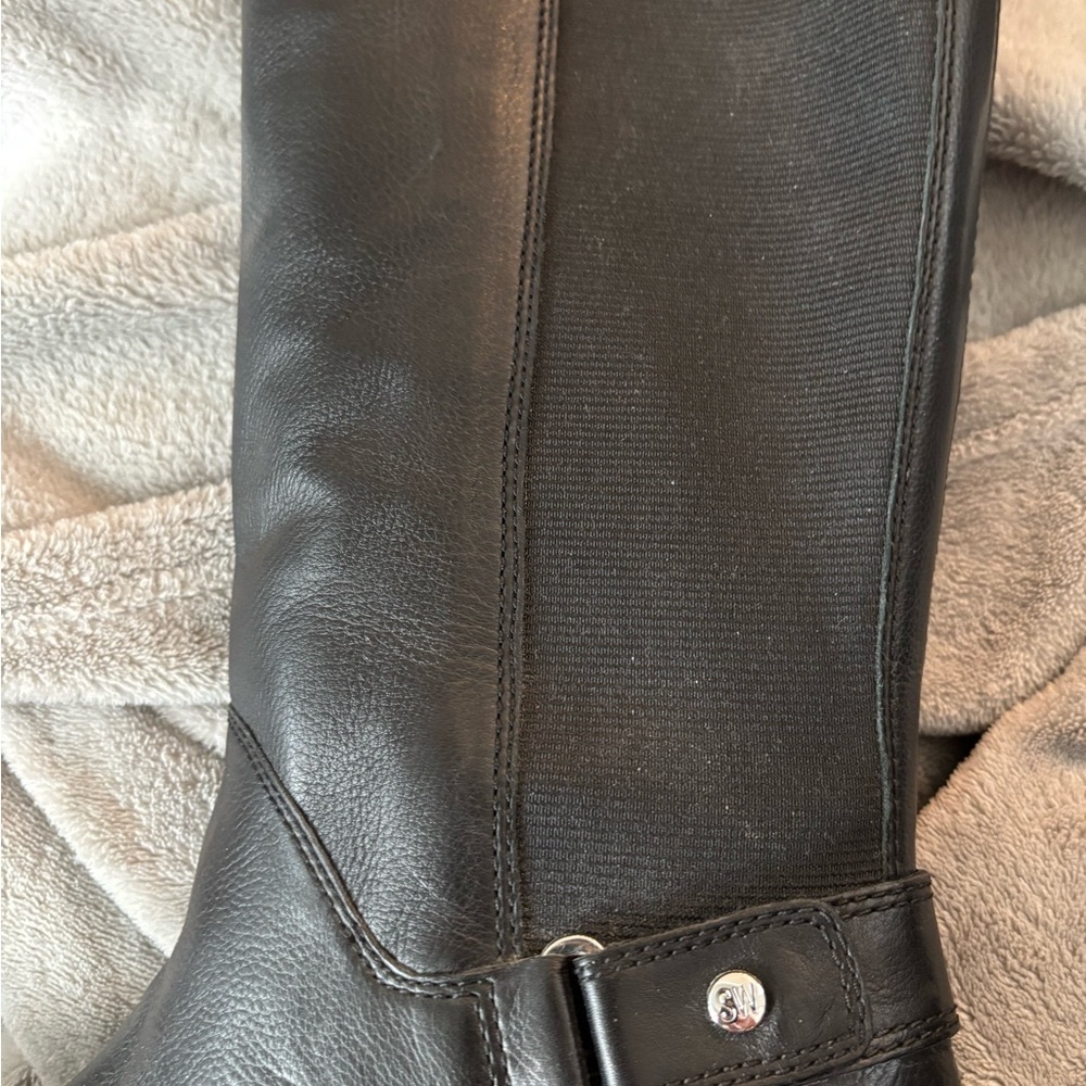 Stuart Weitzman Woman’s Black Riding Boot Size 7.5 - image 5